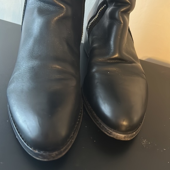 Dolald J Pliner used boot size 5.5 - Picture 10 of 16